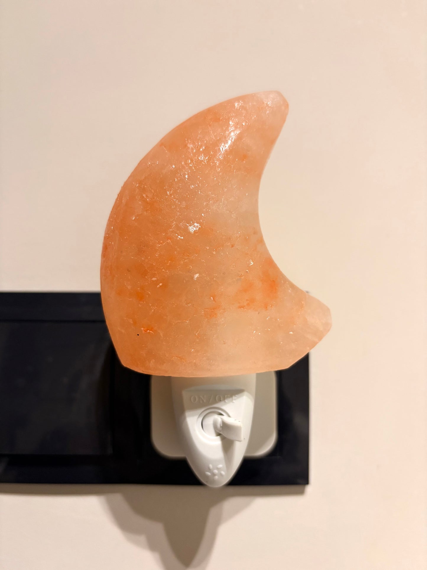 Himalaya Zoutsteen nachtlamp maan oranje