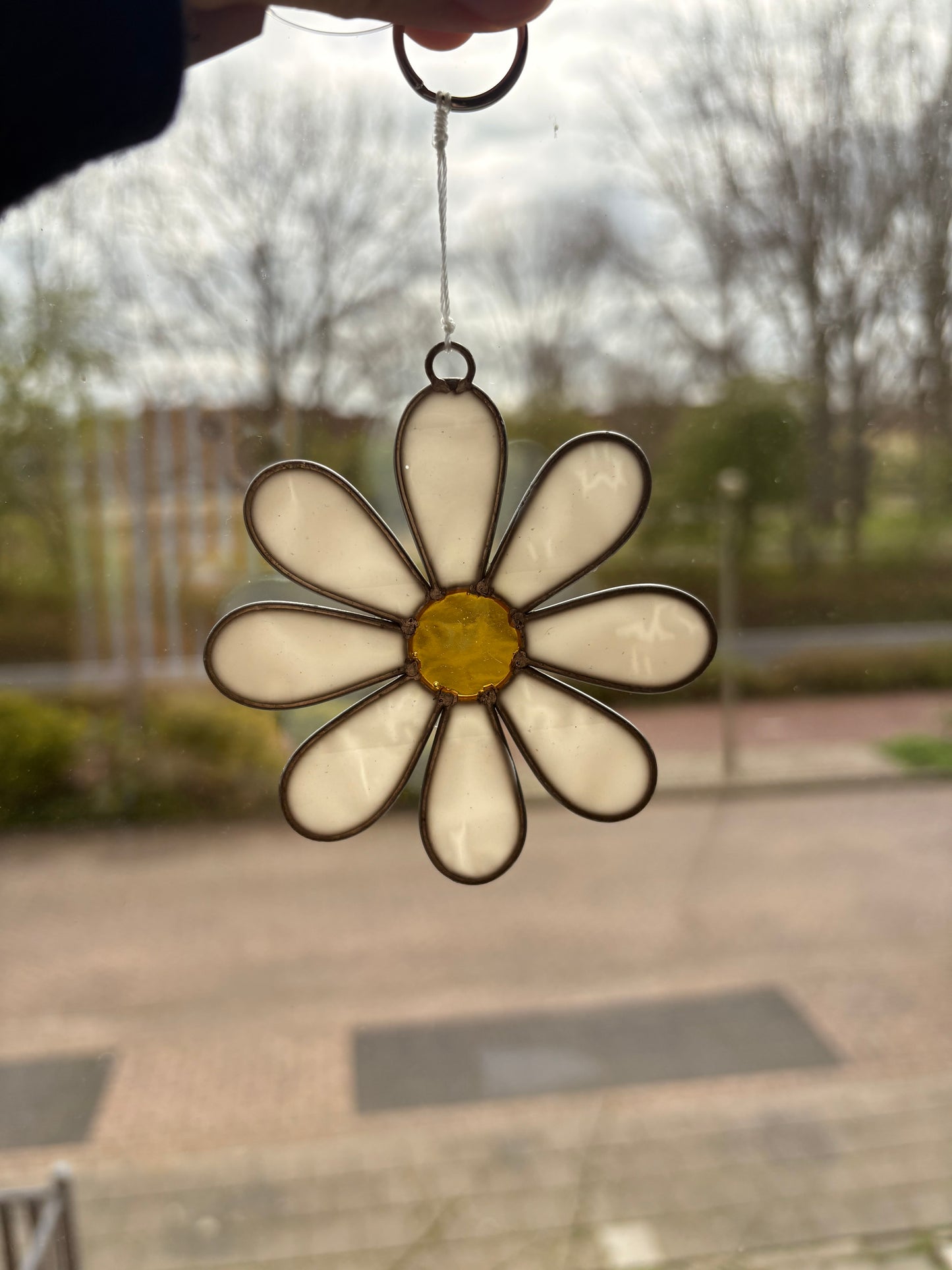 Madelief suncatcher