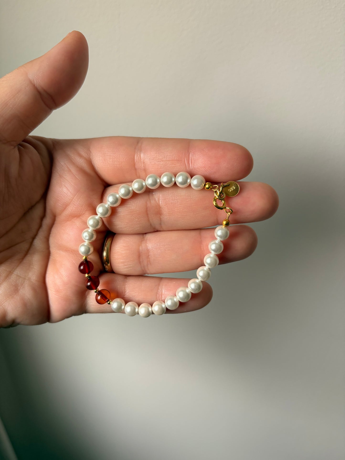 Parel en Barnsteen armband (925 zilver)