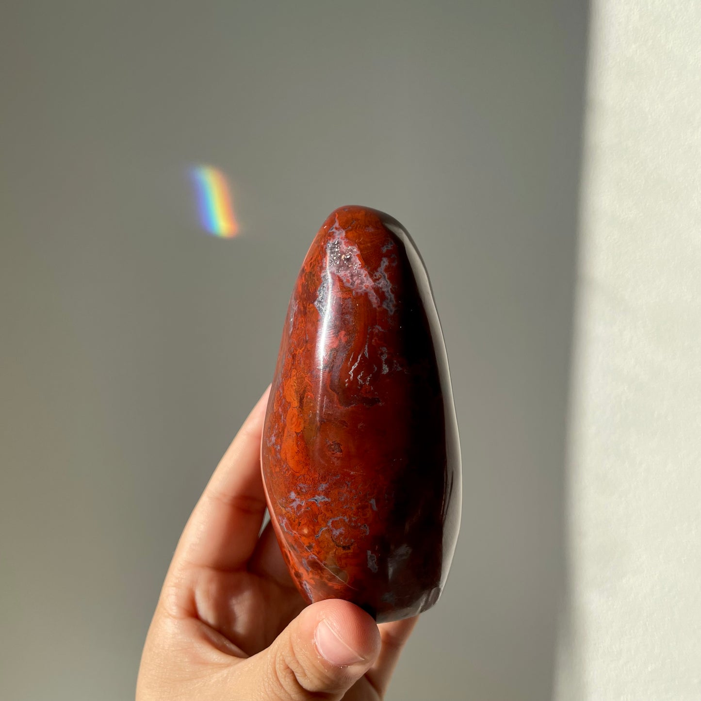 Rode Jaspis sculptuur