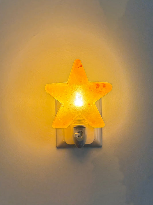 PRE ORDER | Himalaya Zoutsteen nachtlamp ster oranje
