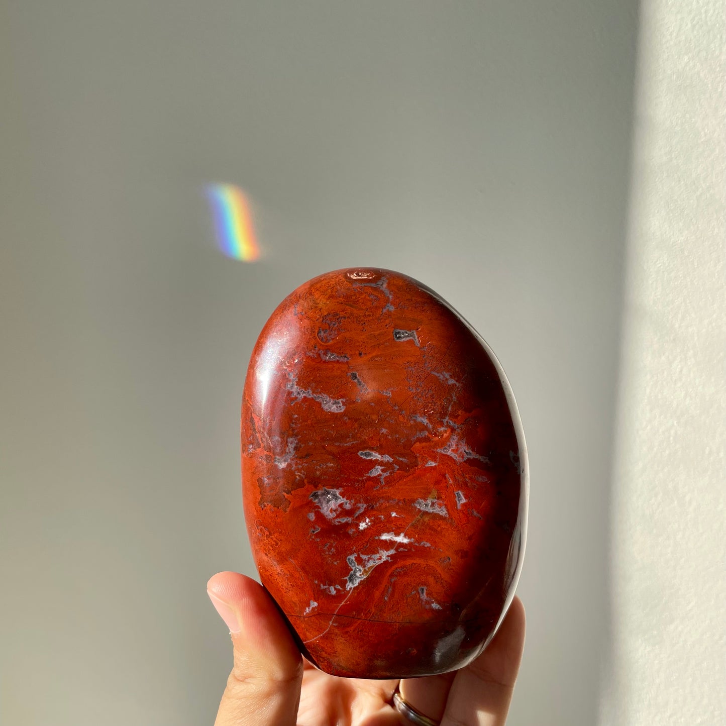 Rode Jaspis sculptuur