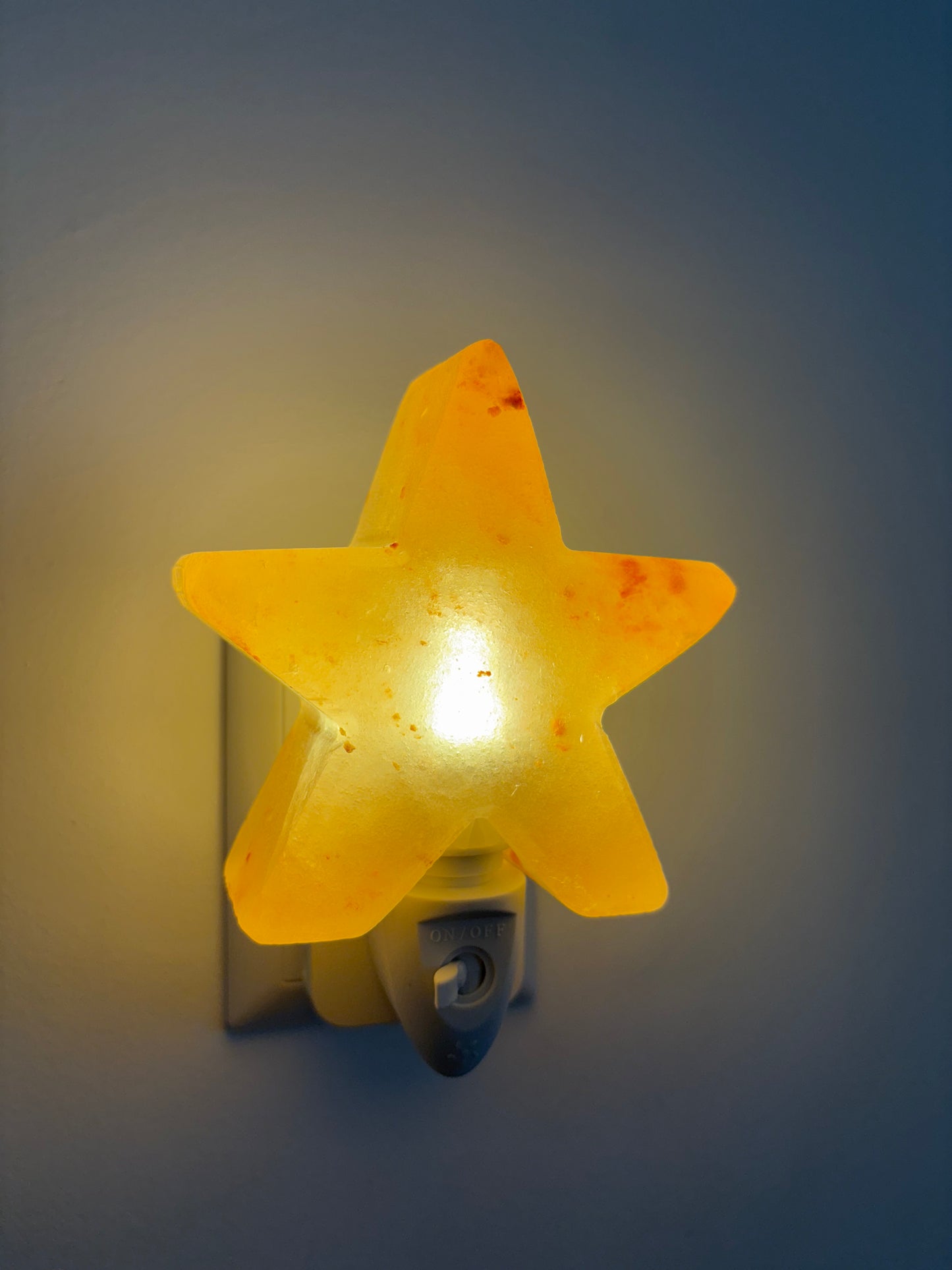 PRE ORDER | Himalaya Zoutsteen nachtlamp ster oranje