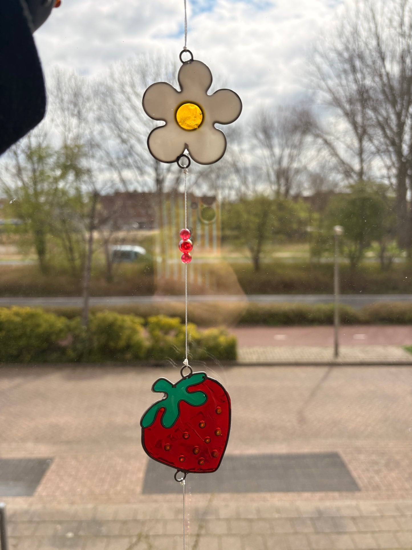 Aardbei/madelief suncatcher